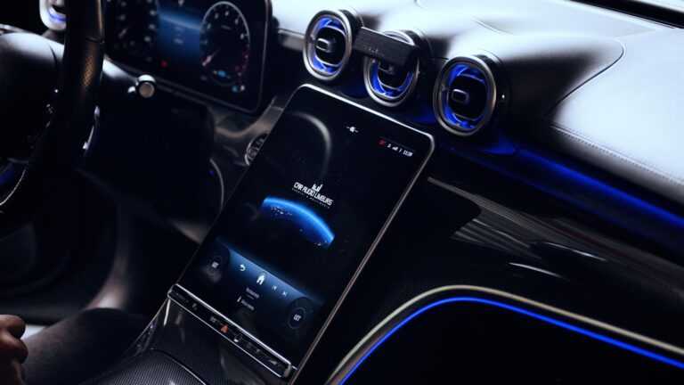 C5025.00_00_54_44.Still003-2-1-scaled